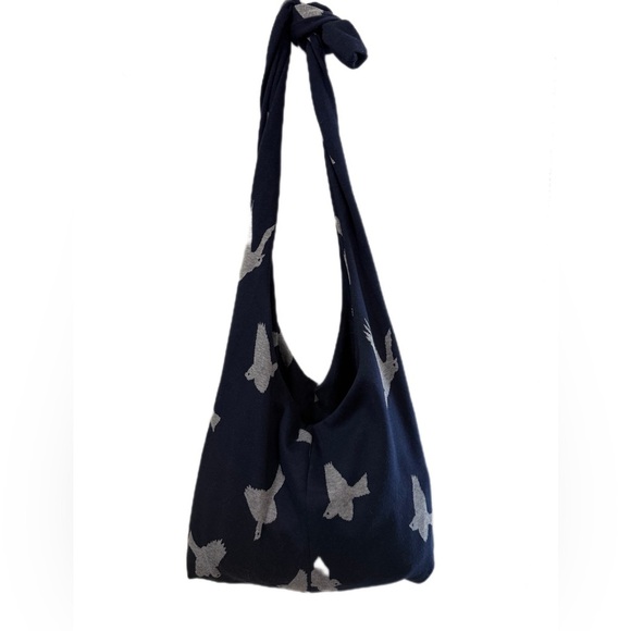 Stylish Navy Blue Bird Print Shoulder Bag - Picture 1 of 3